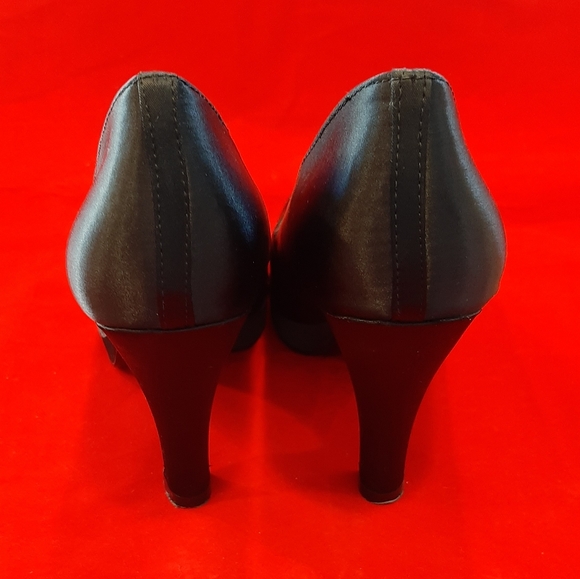 Unlisted Big Spender Pump - 8.5 - Picture 9 of 12